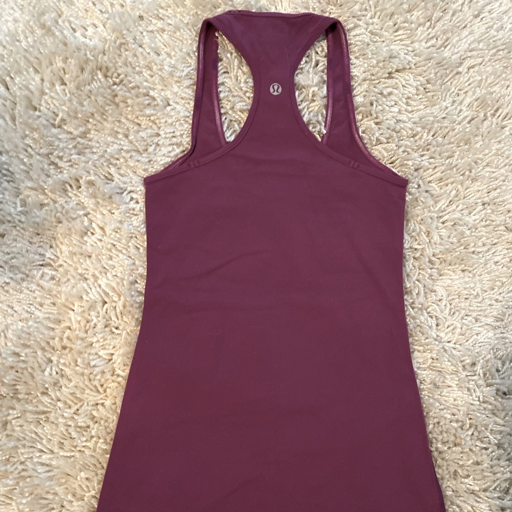 Lululemon size 6 athletic top